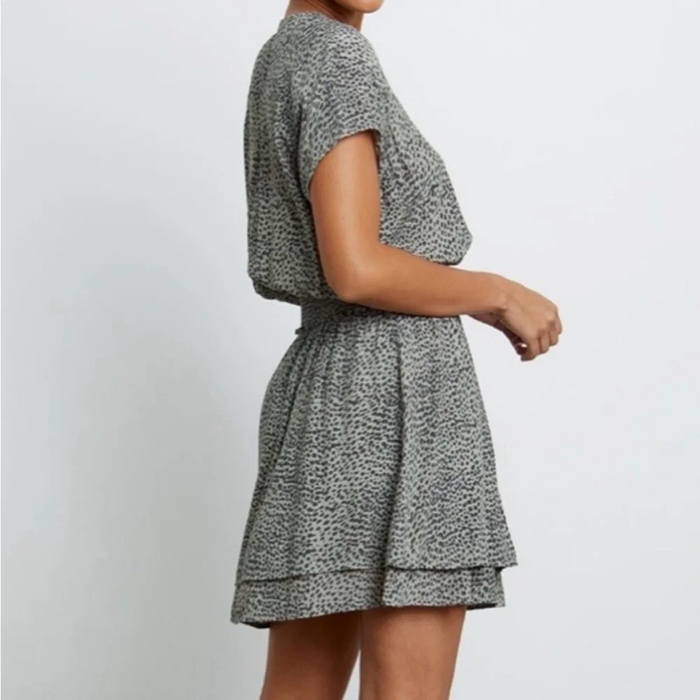Rails Karla Animal Print Mini Dress in Olive Lynx, Sz L - Picture 2 of 14